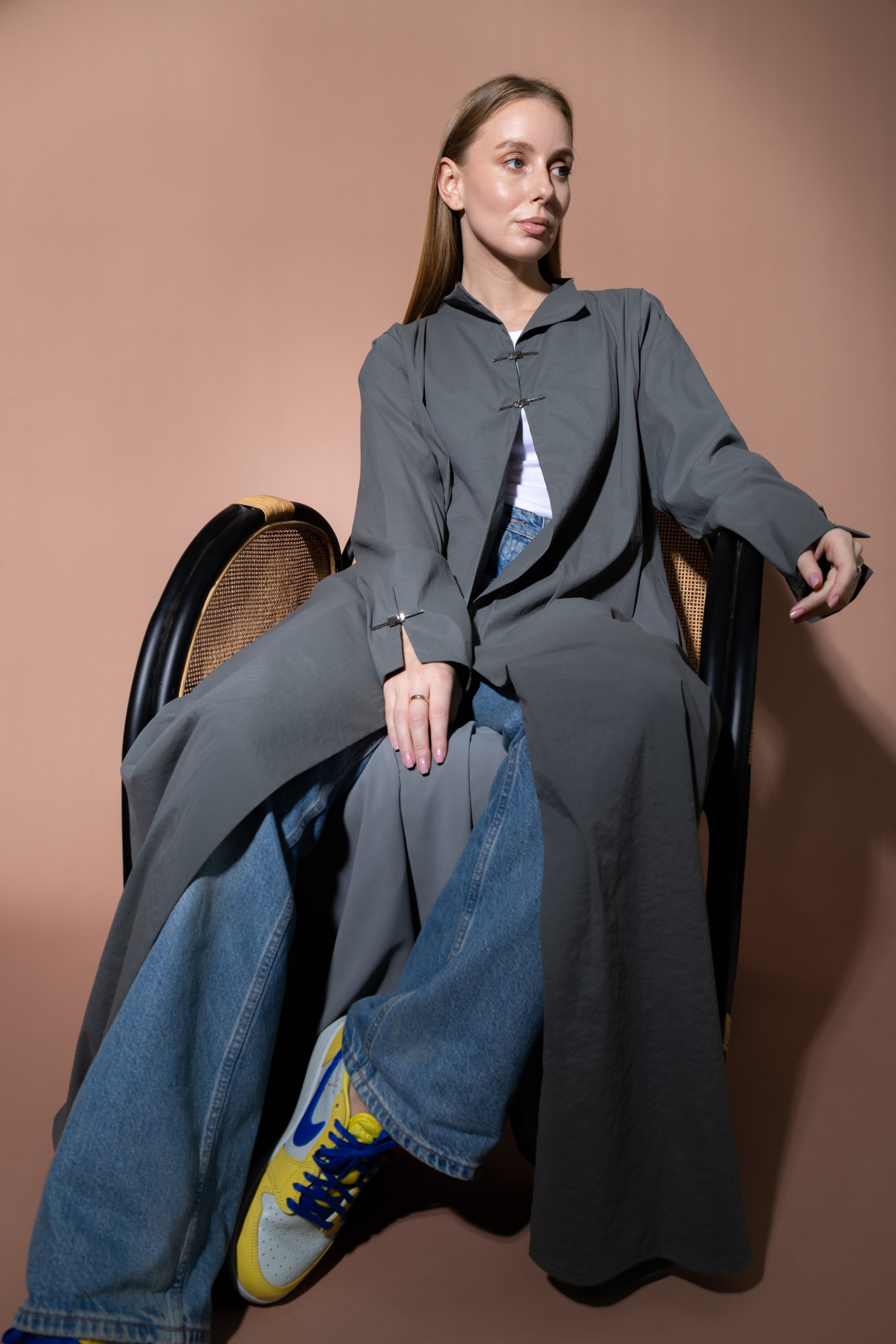 The UV Buckle Abaya in Utility Gray
